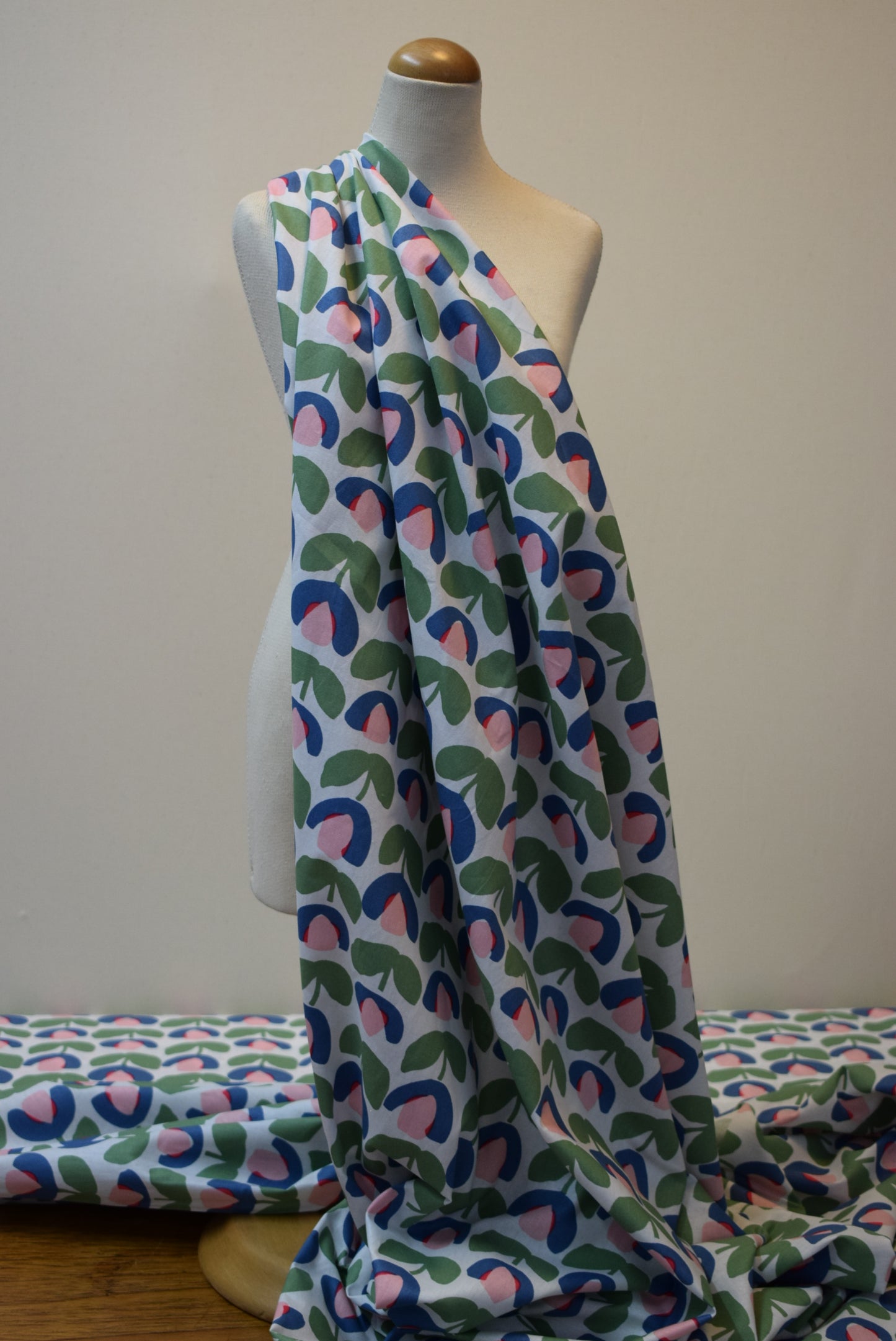 'Tulips of Amsterdam' printed lawn