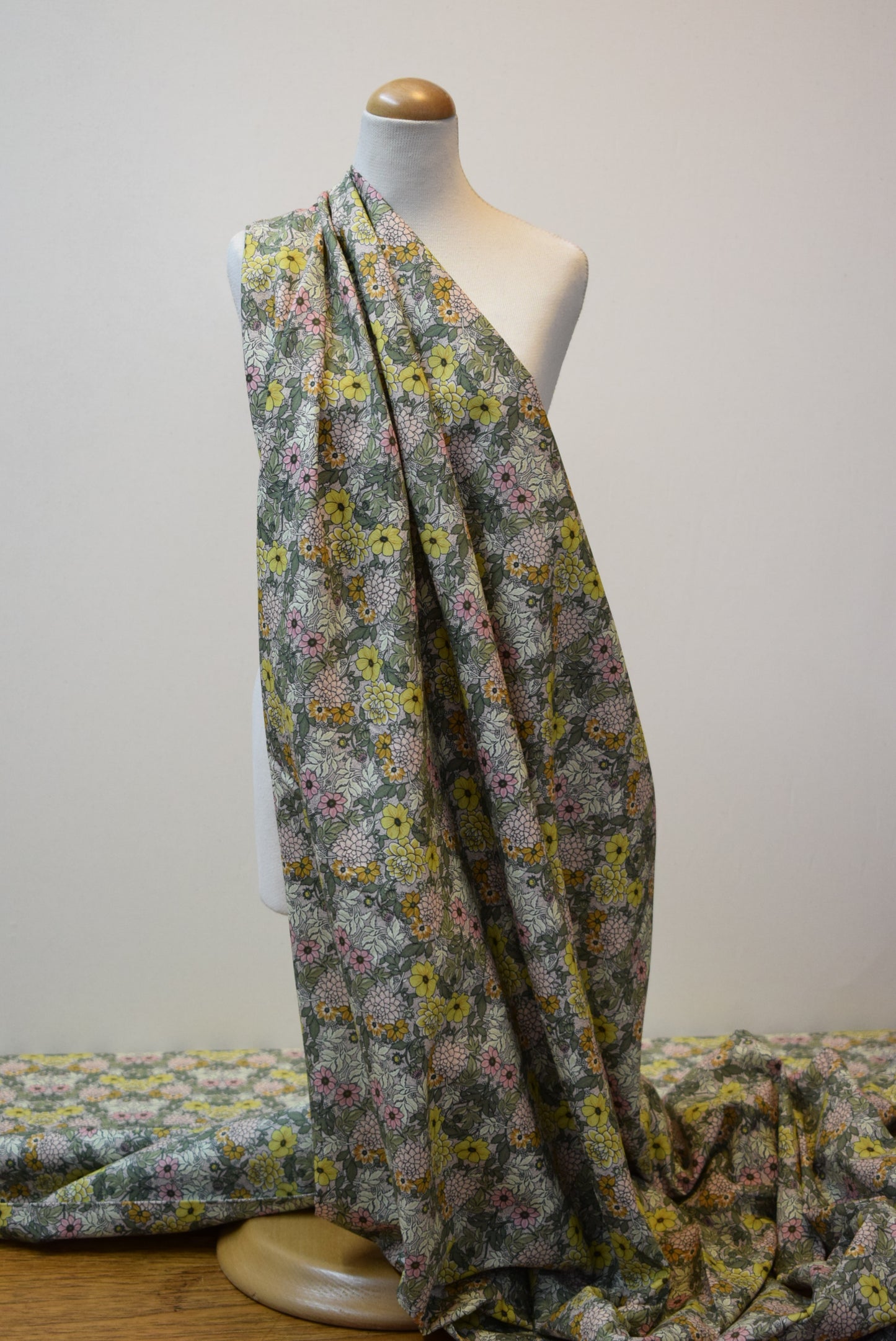 'Esme' printed lawn - sage