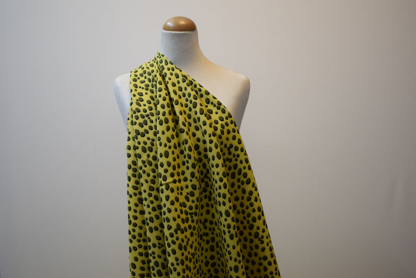 'Double Dot' challis print - gold