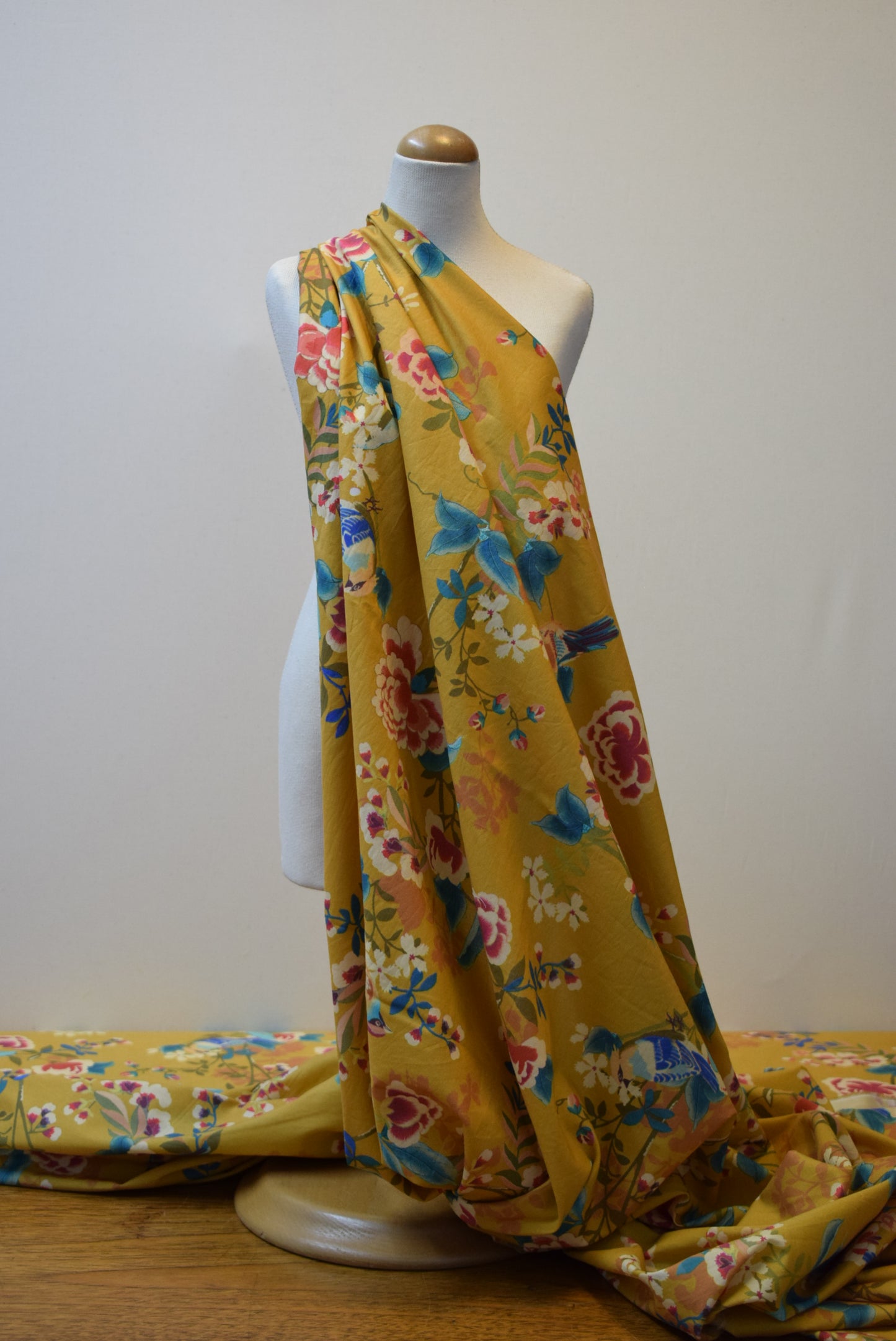'Finch' sateen print
