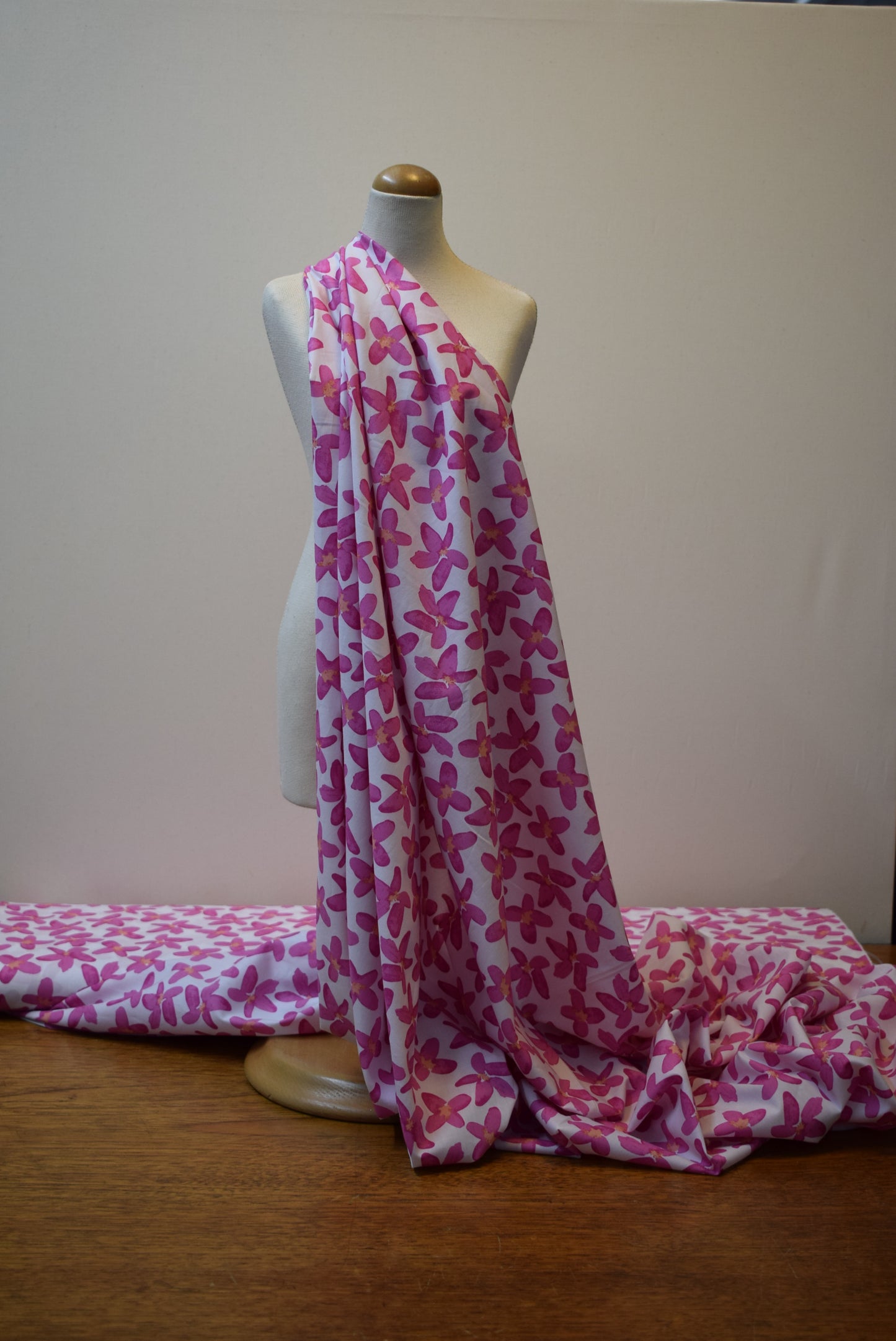 'Clarissa' pima lawn - pink on white