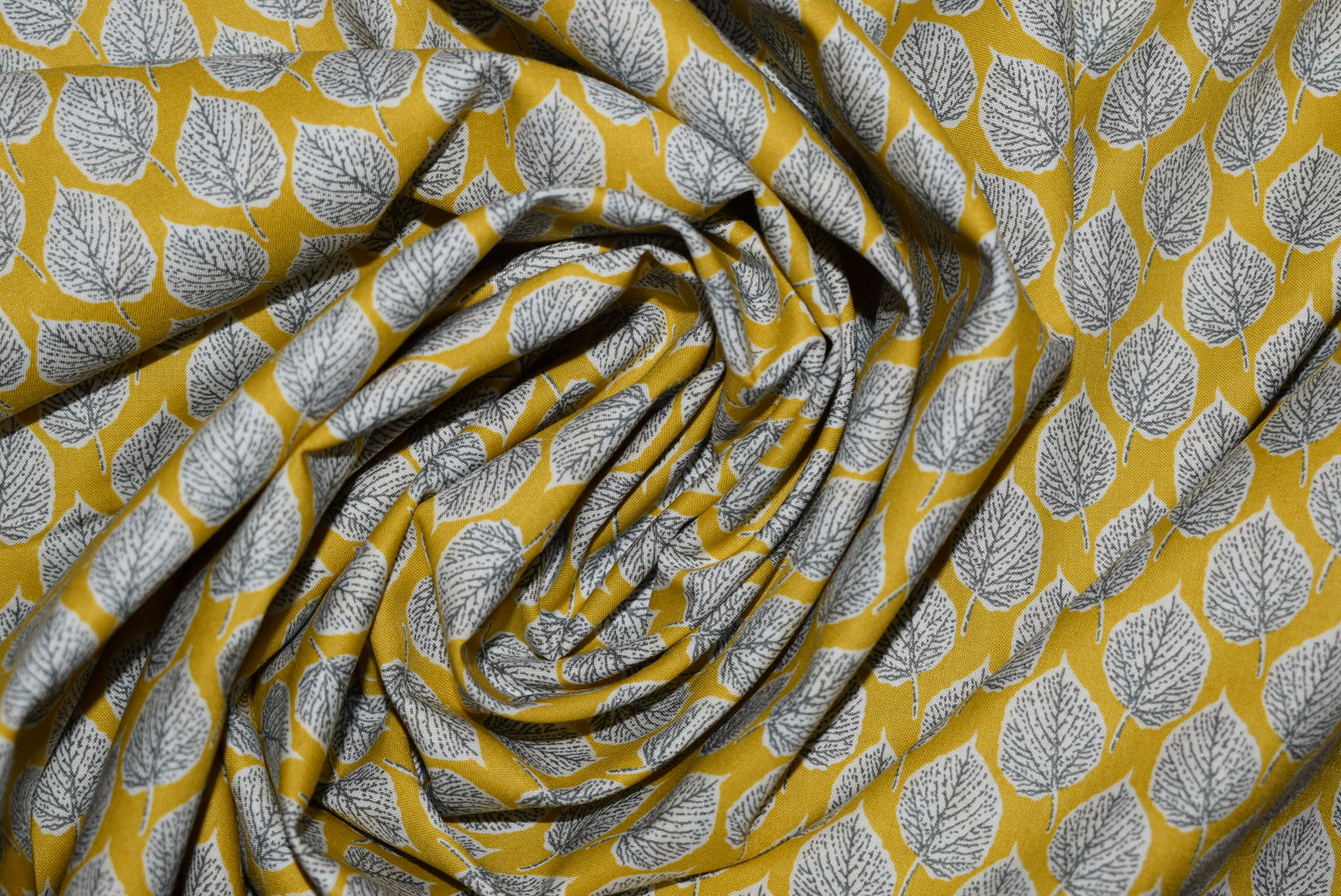 Falling Leaves Lawn - mustard