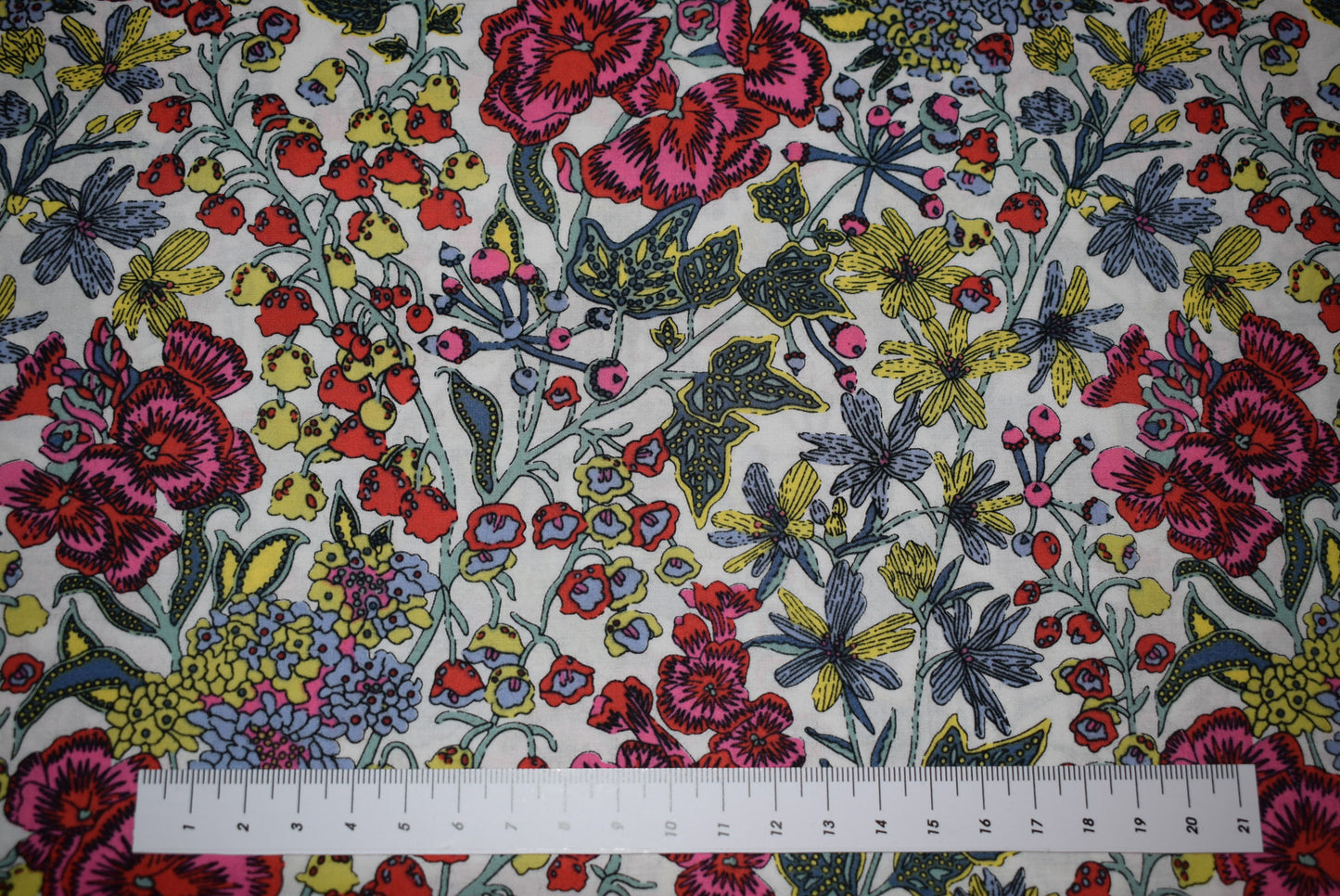 'Spring Garden' Regency Lawn