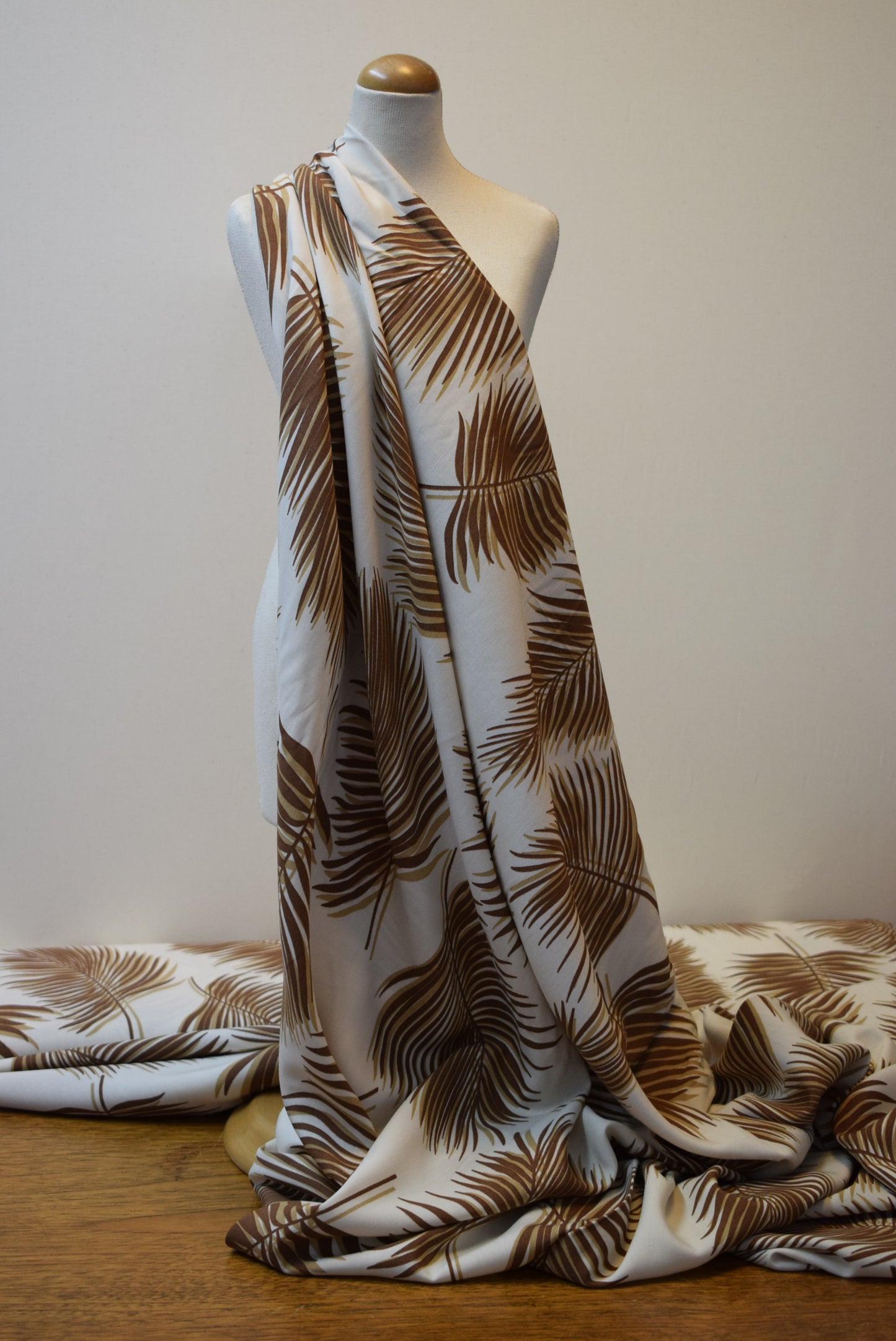 Palm Leaf Javannaise- Brown