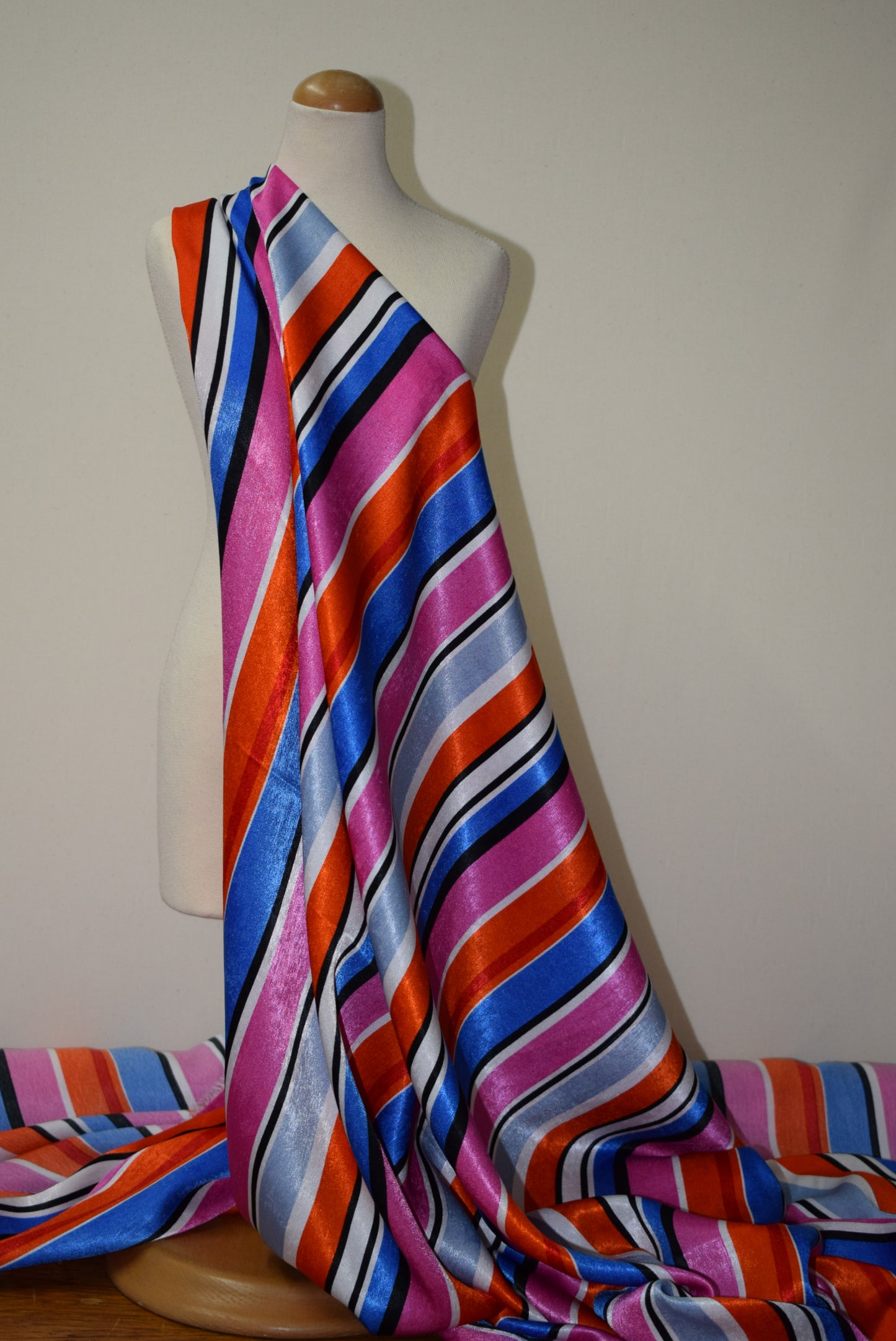 'Carnival' stripe satin - cerise