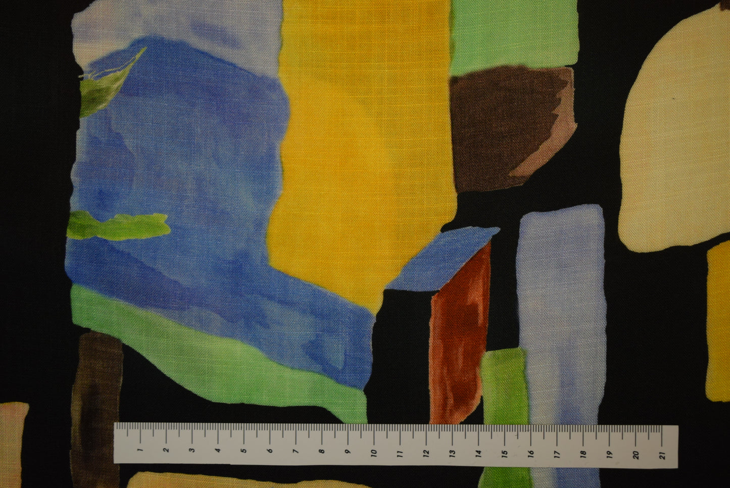 'Abstract Blocks' Linen Look