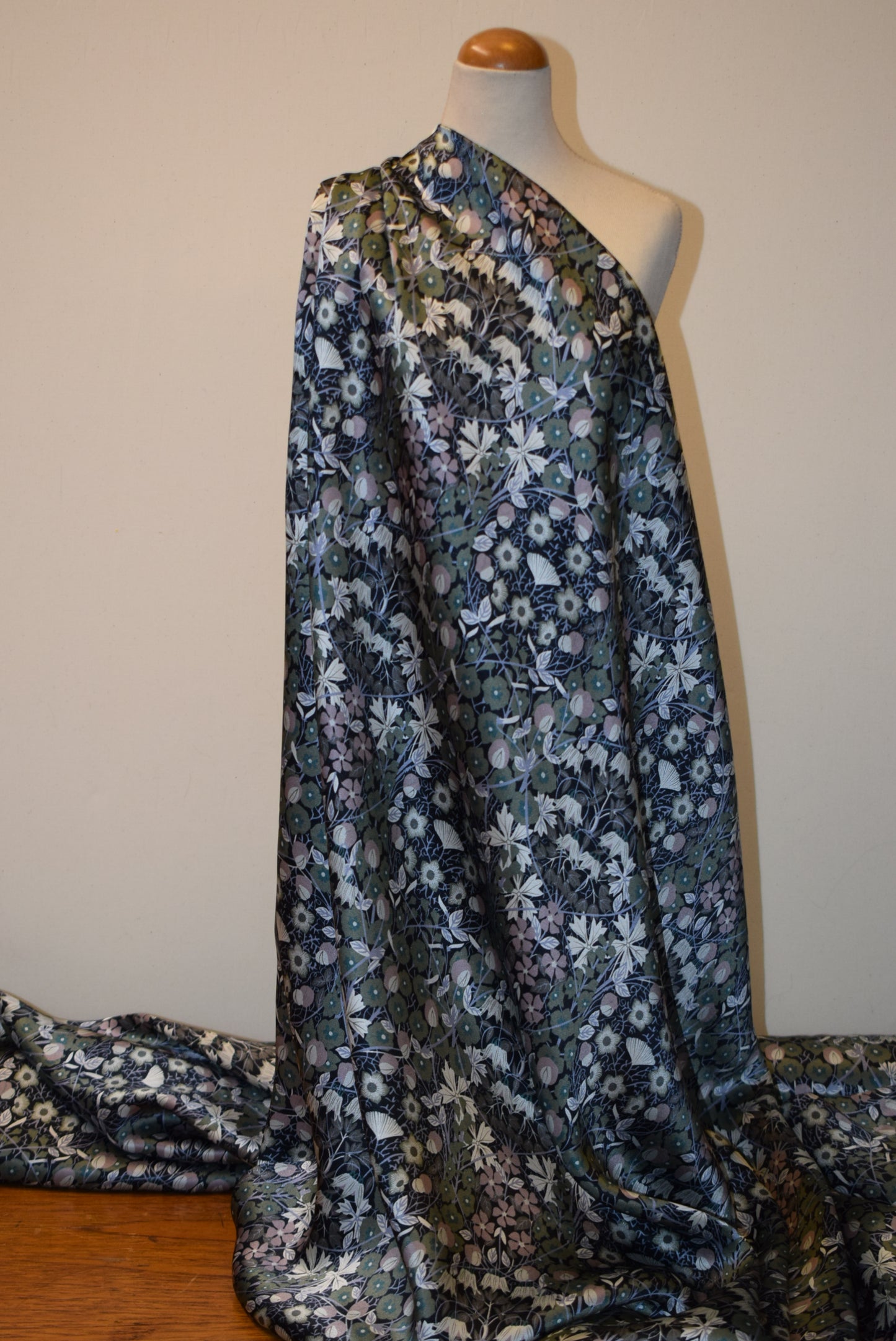 'Moonlit Flowers' Silk Satin- Black