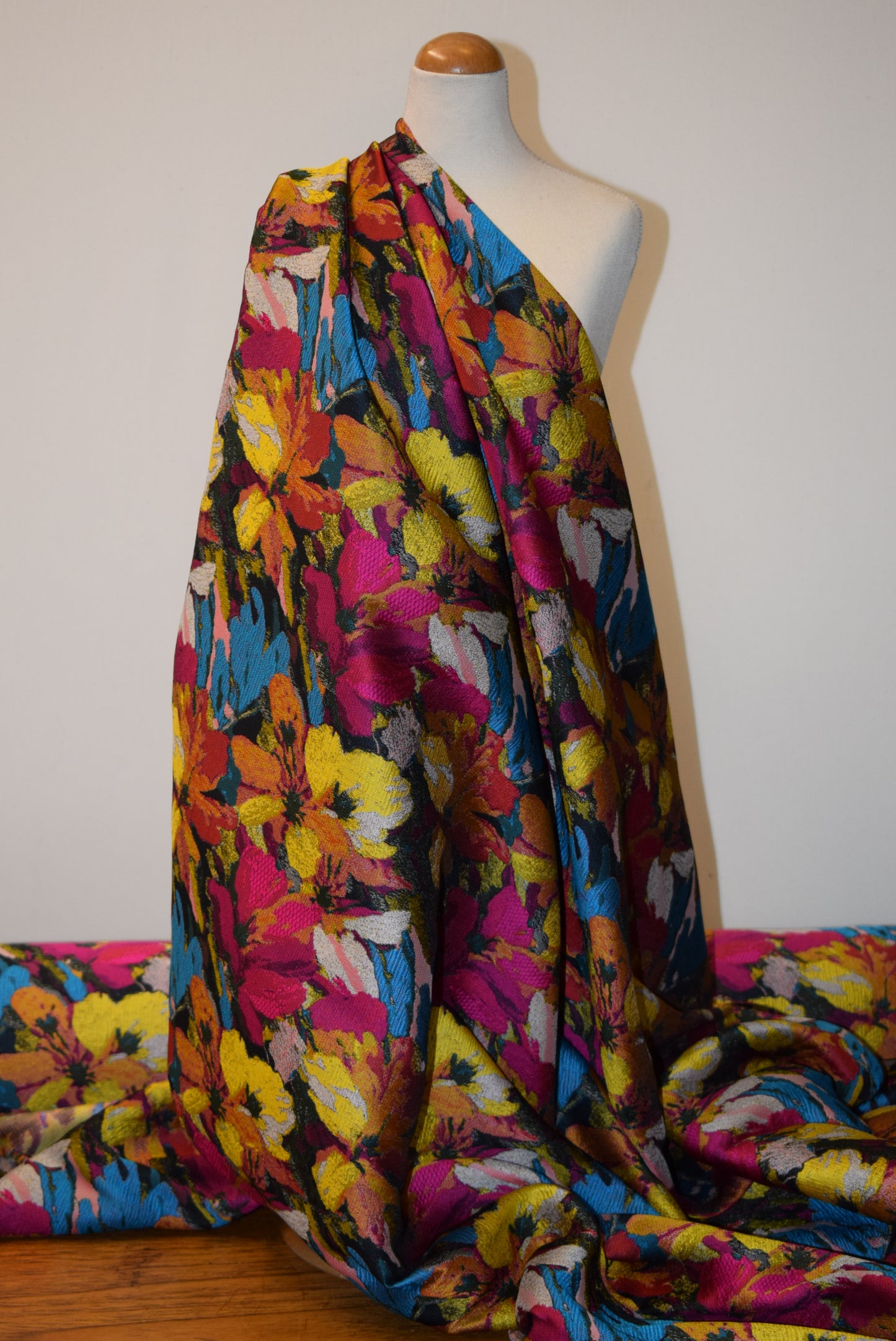 'Floribunda' Brocade - Cerise