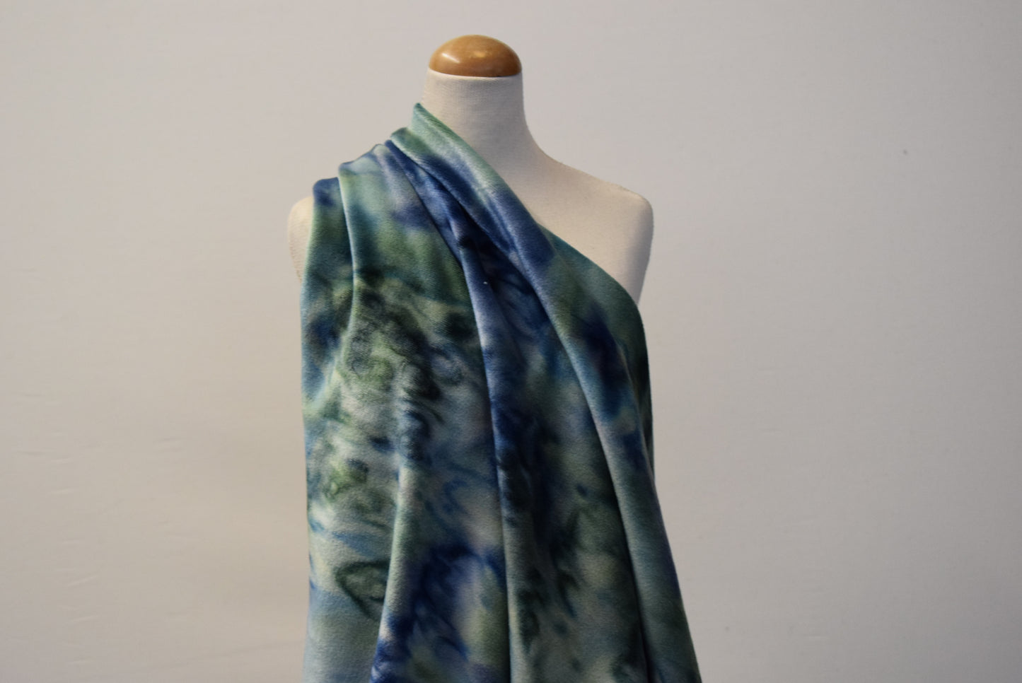 'Ice-Velvet' Batik Velour - 2 Colourways