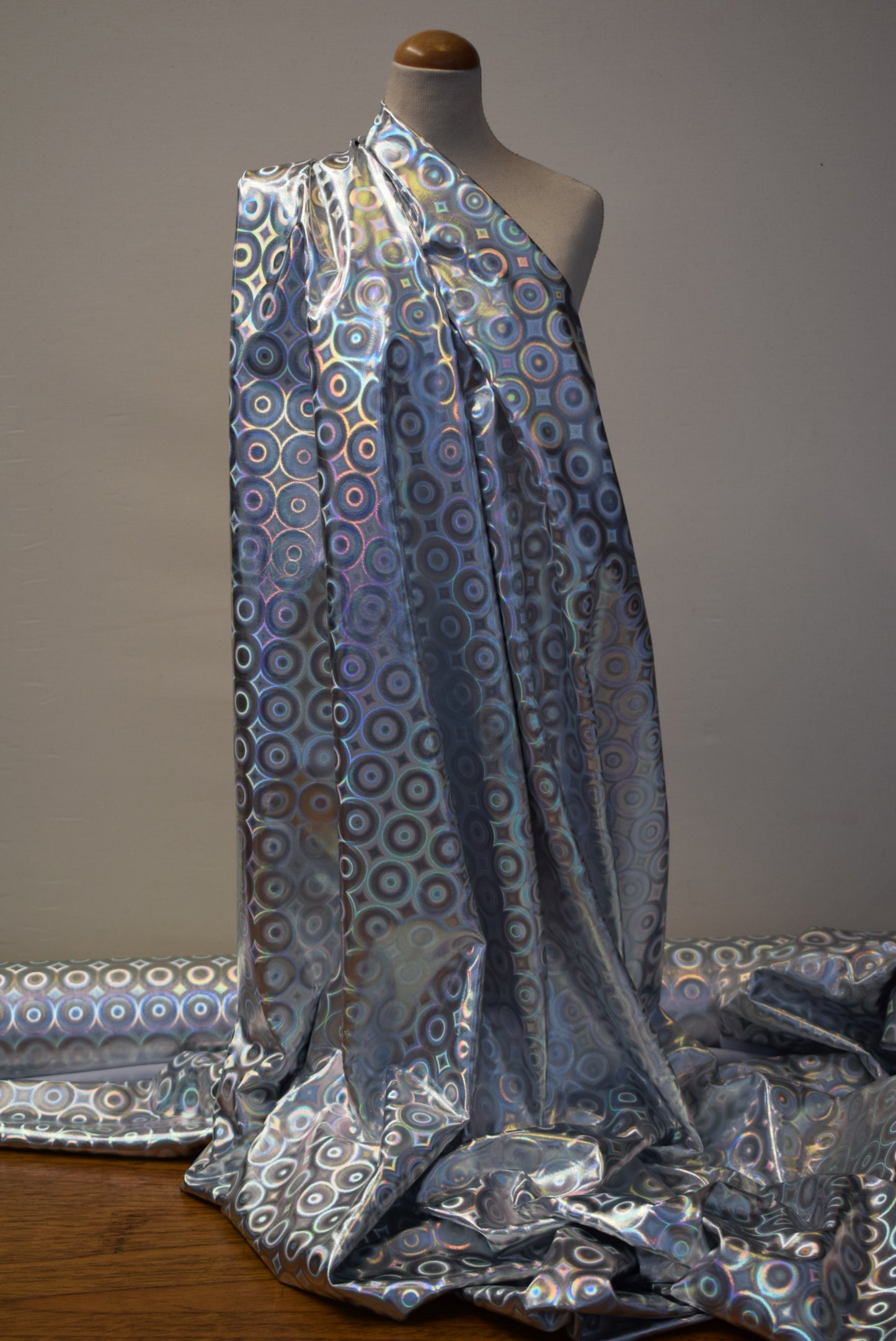 'Circles' Holo-Foil - 58cms repeat