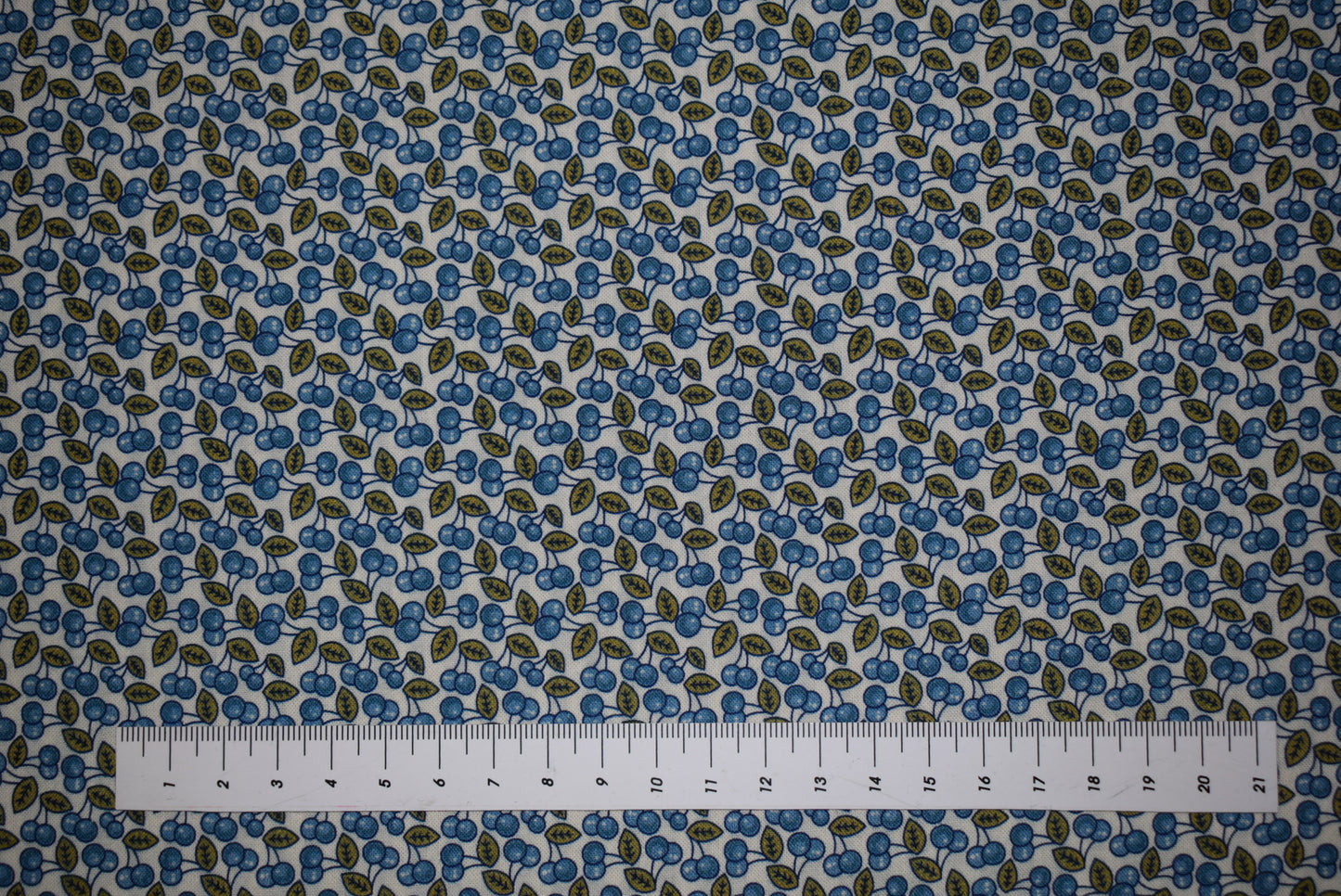 'Cherries' Vintage Seersucker - 2 Colourways