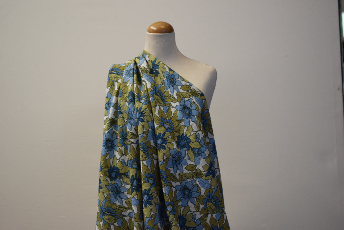 'Beattie' 'Vintage' Seersucker - 2 Colourways