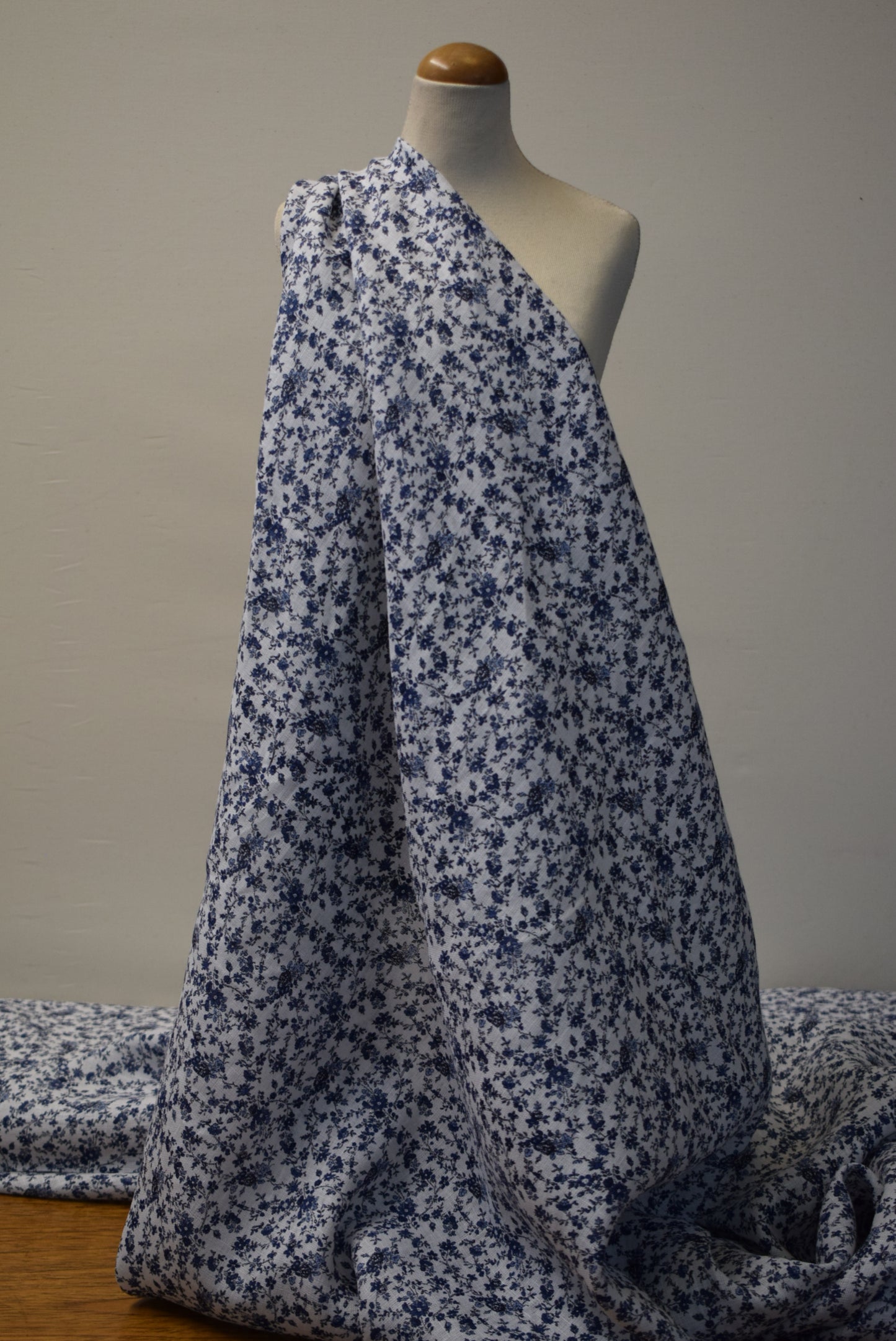 'Delft' Print Small Flower