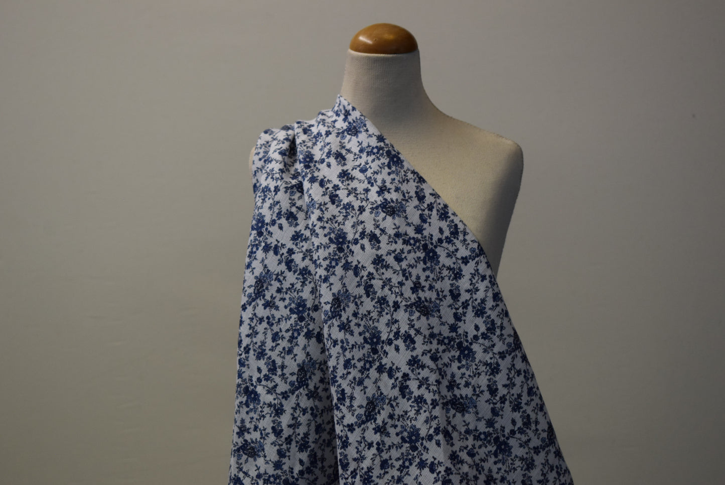 'Delft' Print Small Flower