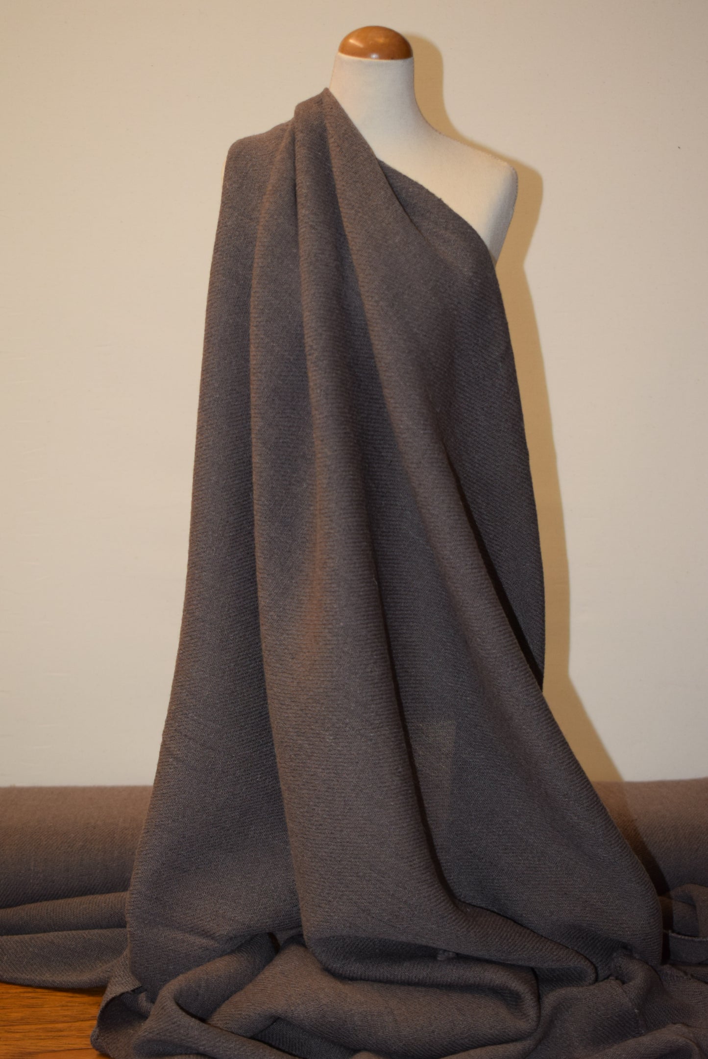 'Taupe' 'Homeweave' - Re-enactment?