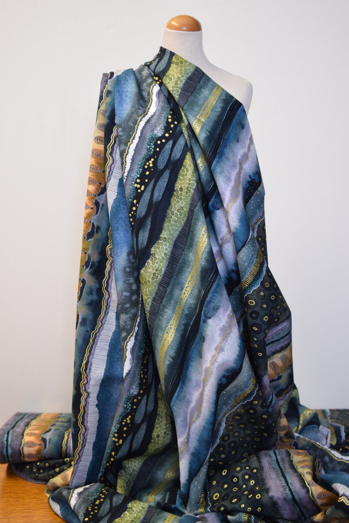 'Flora & Form' ' Labradorite'
