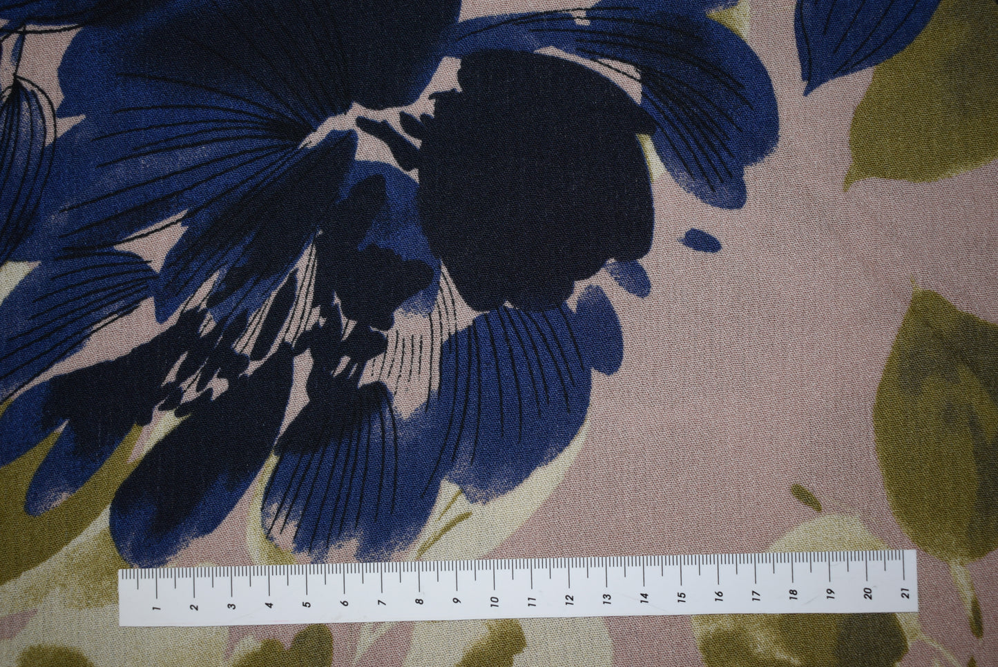 'Maddy' Broken Crépe - 2 colourways
