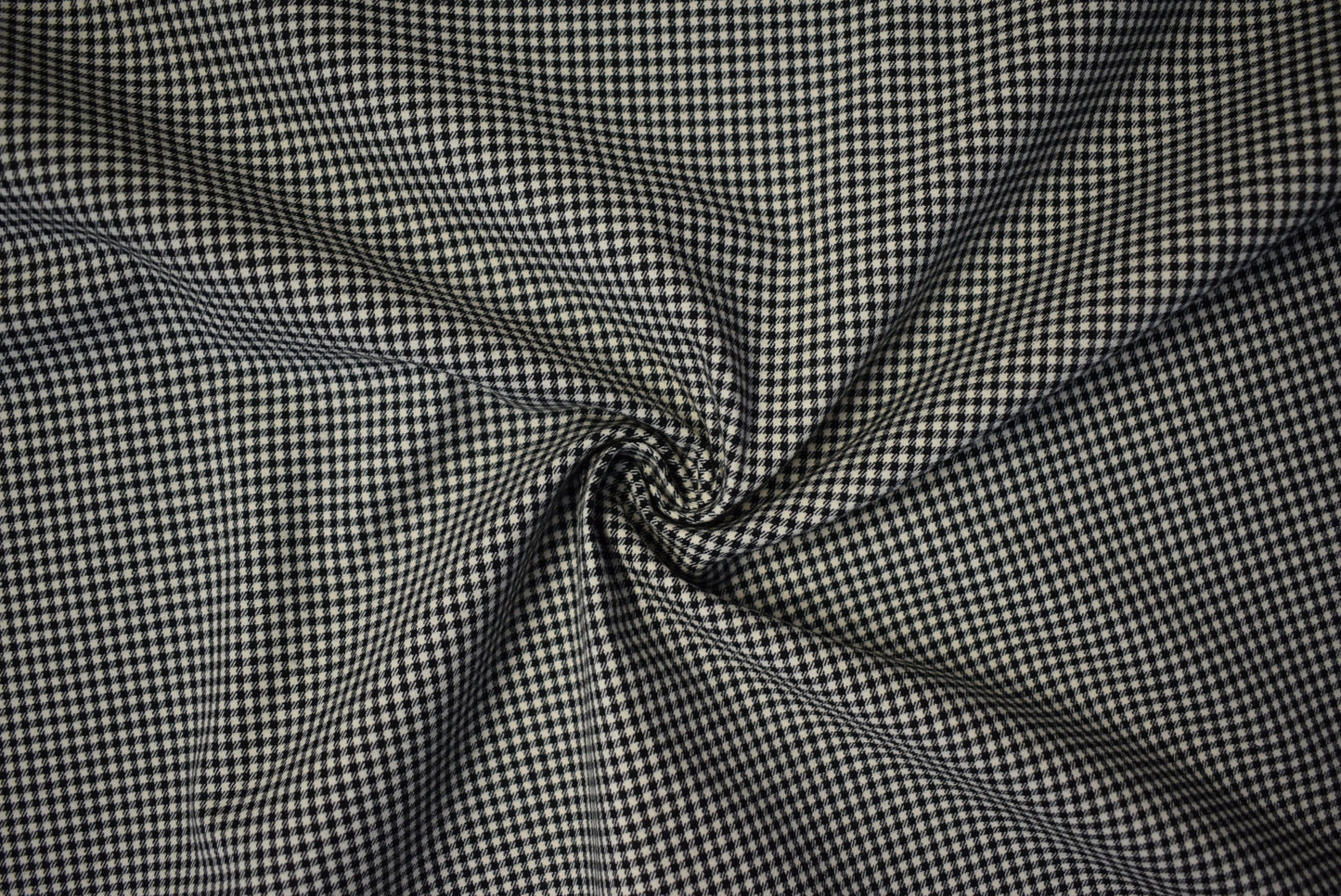 Black & White Puppytooth