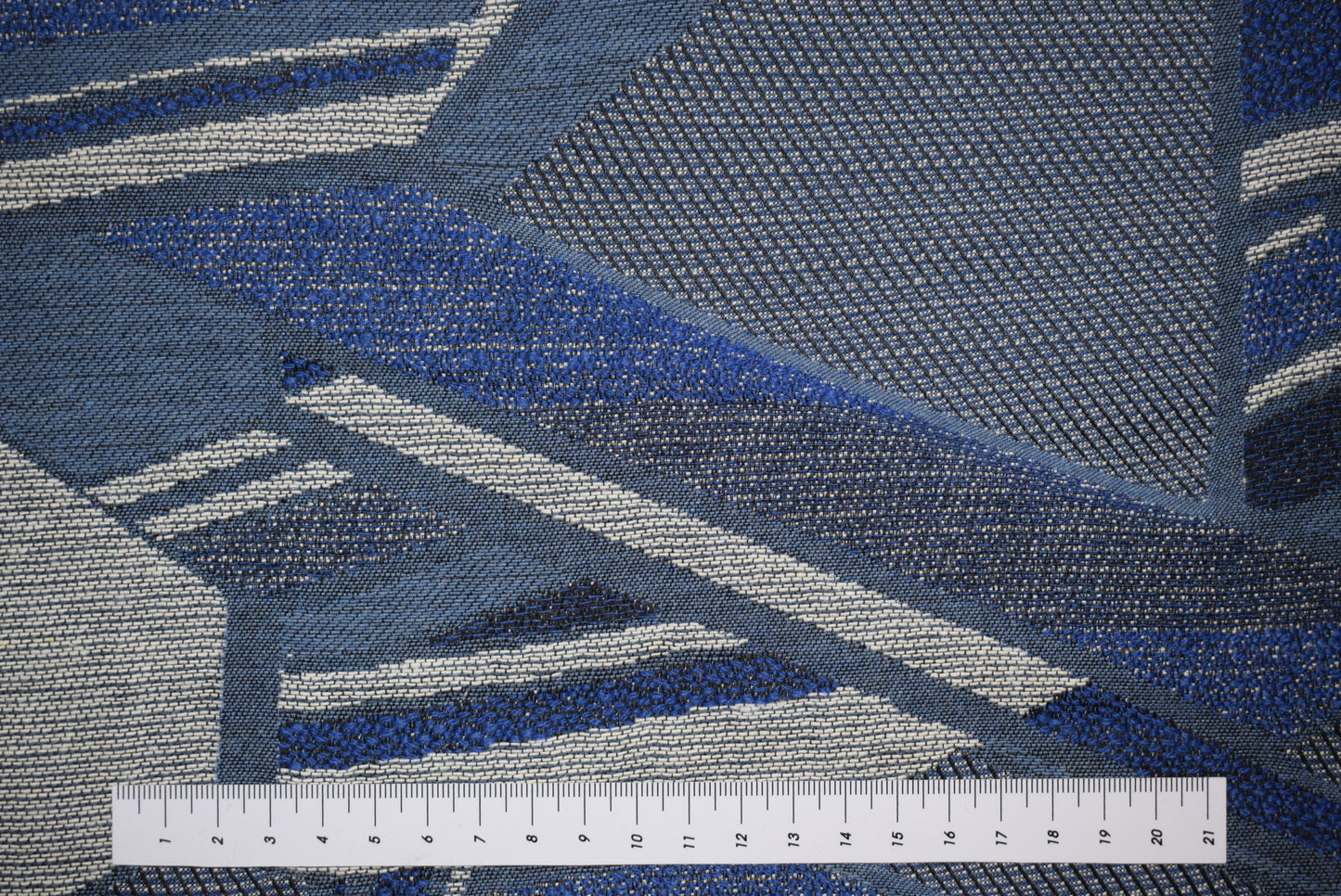 'Pablo' Reversible Jacquard