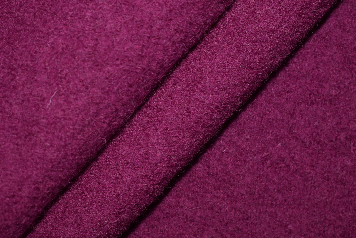 Modelo 'Cairn' Boiled Wool - Plum