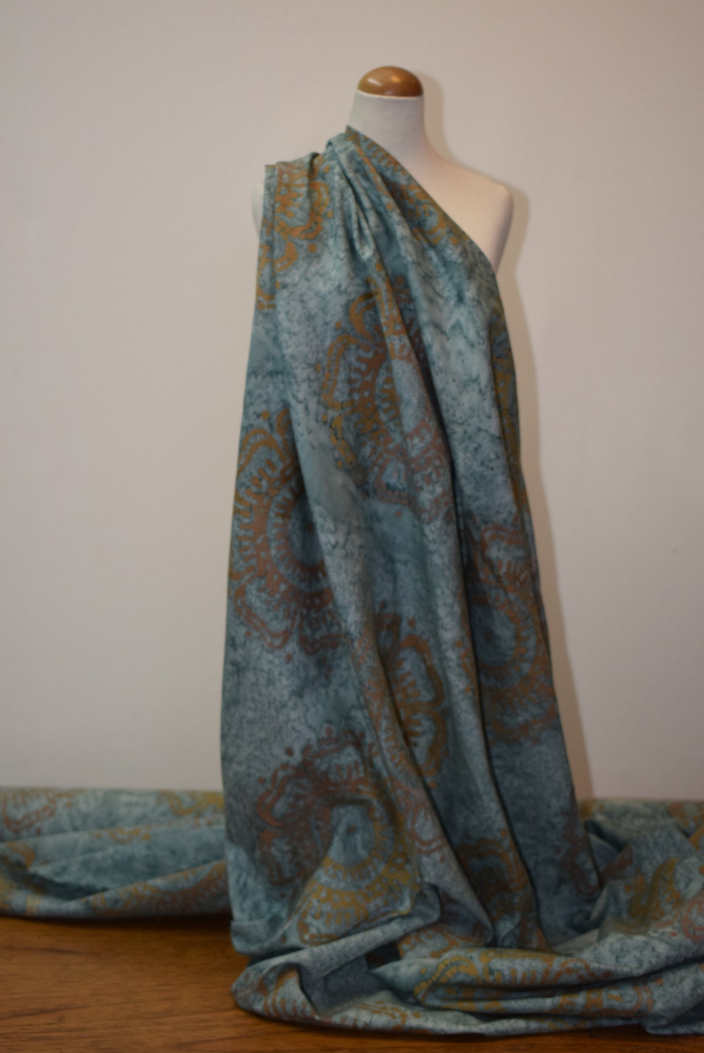 Flower Batik - Grey/Green