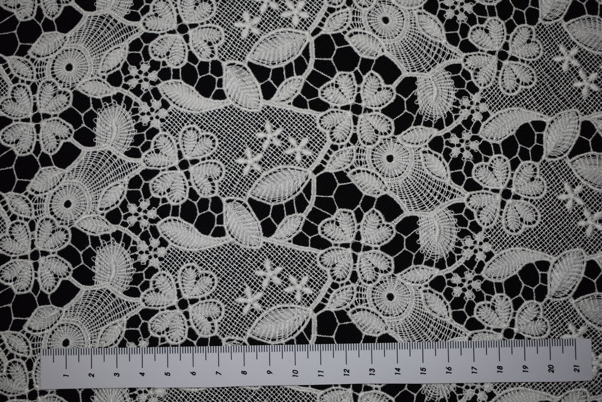 Single Flounce Four-Leaf Single Flounce Guipure Lace - Ivory – Anglian Fashion Fabrics