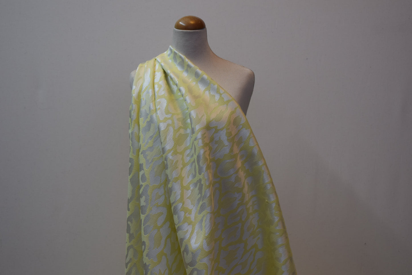 'Lucia' Lemon Jacquard