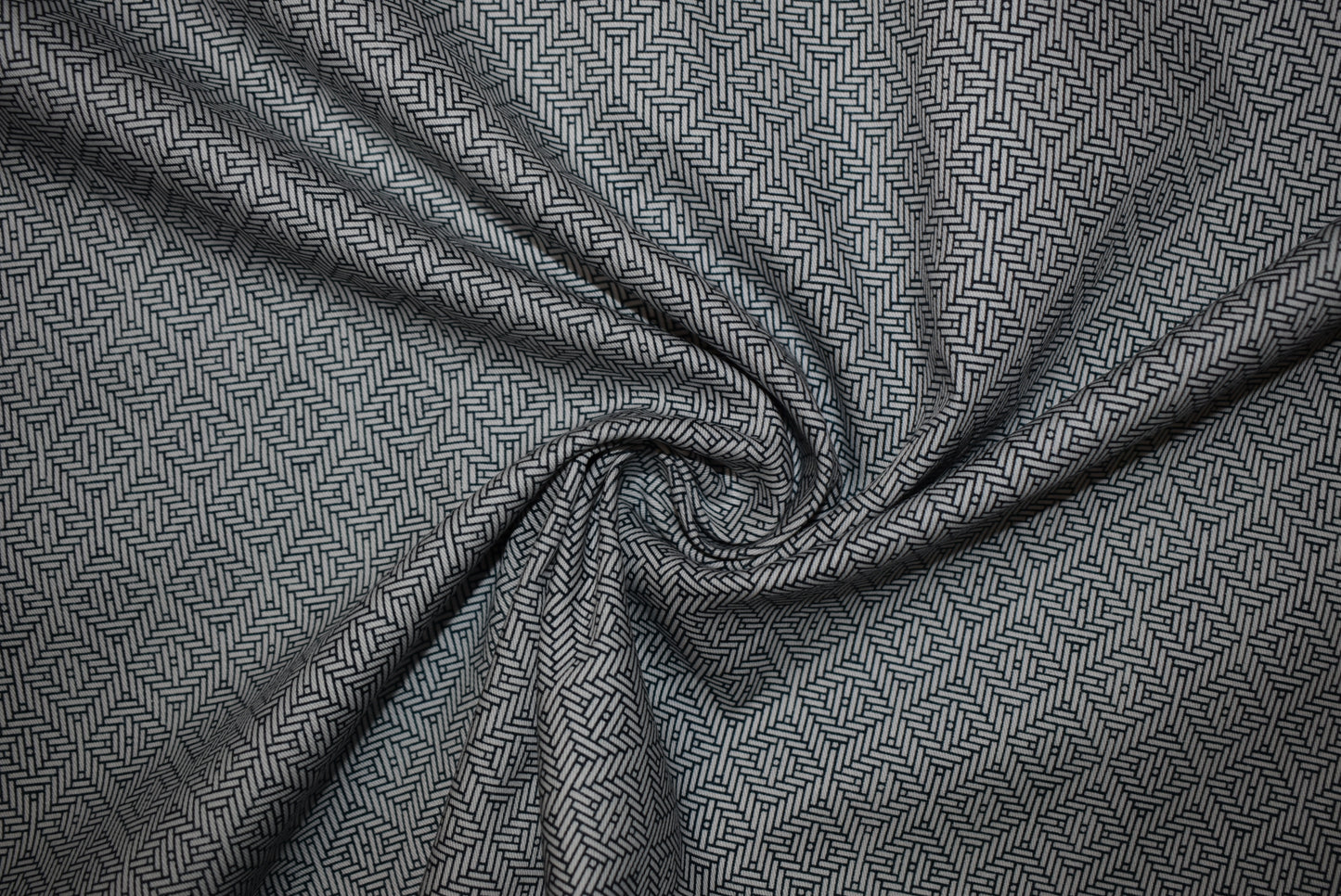 'Geo' Diamond Weave Print