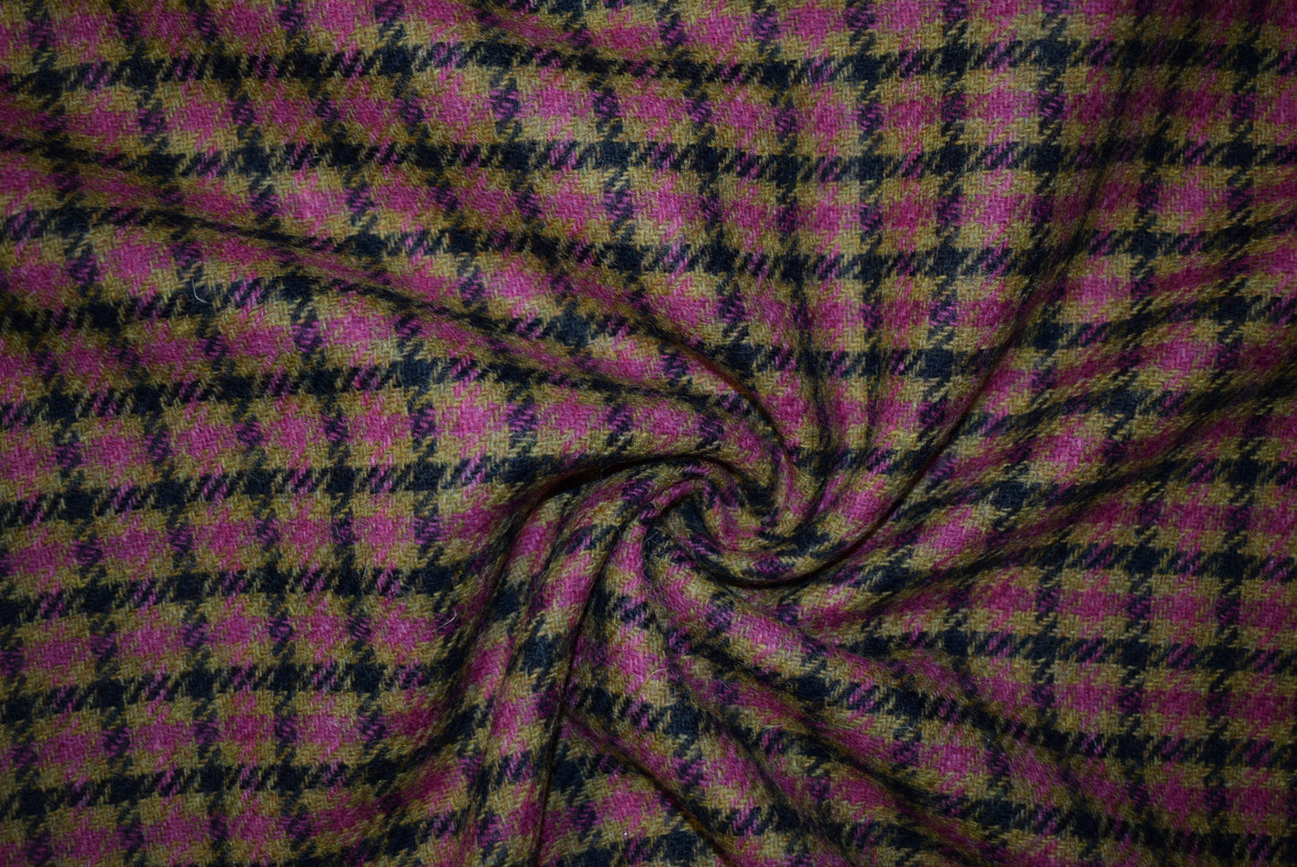 Cerise & tan Checked Tweed