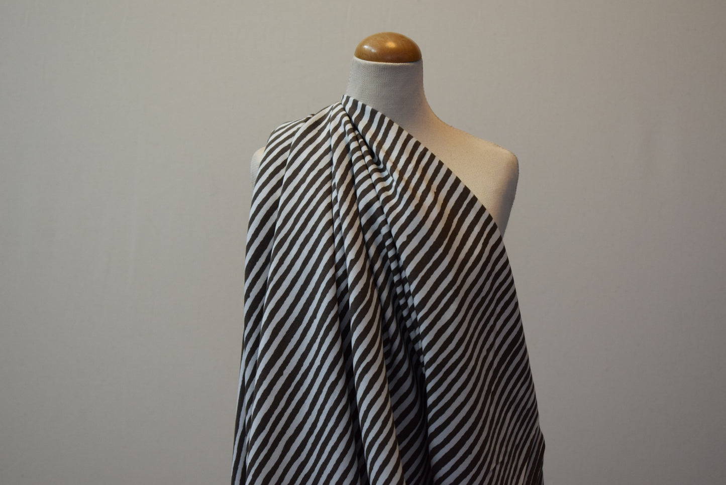 Broken Stripe Tencel Mix