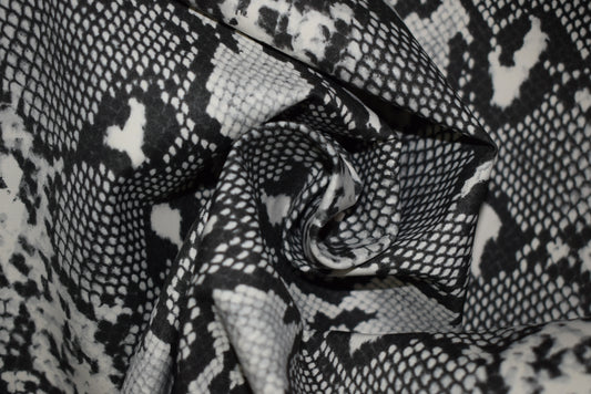 Python/Black Showerproof Poplin
