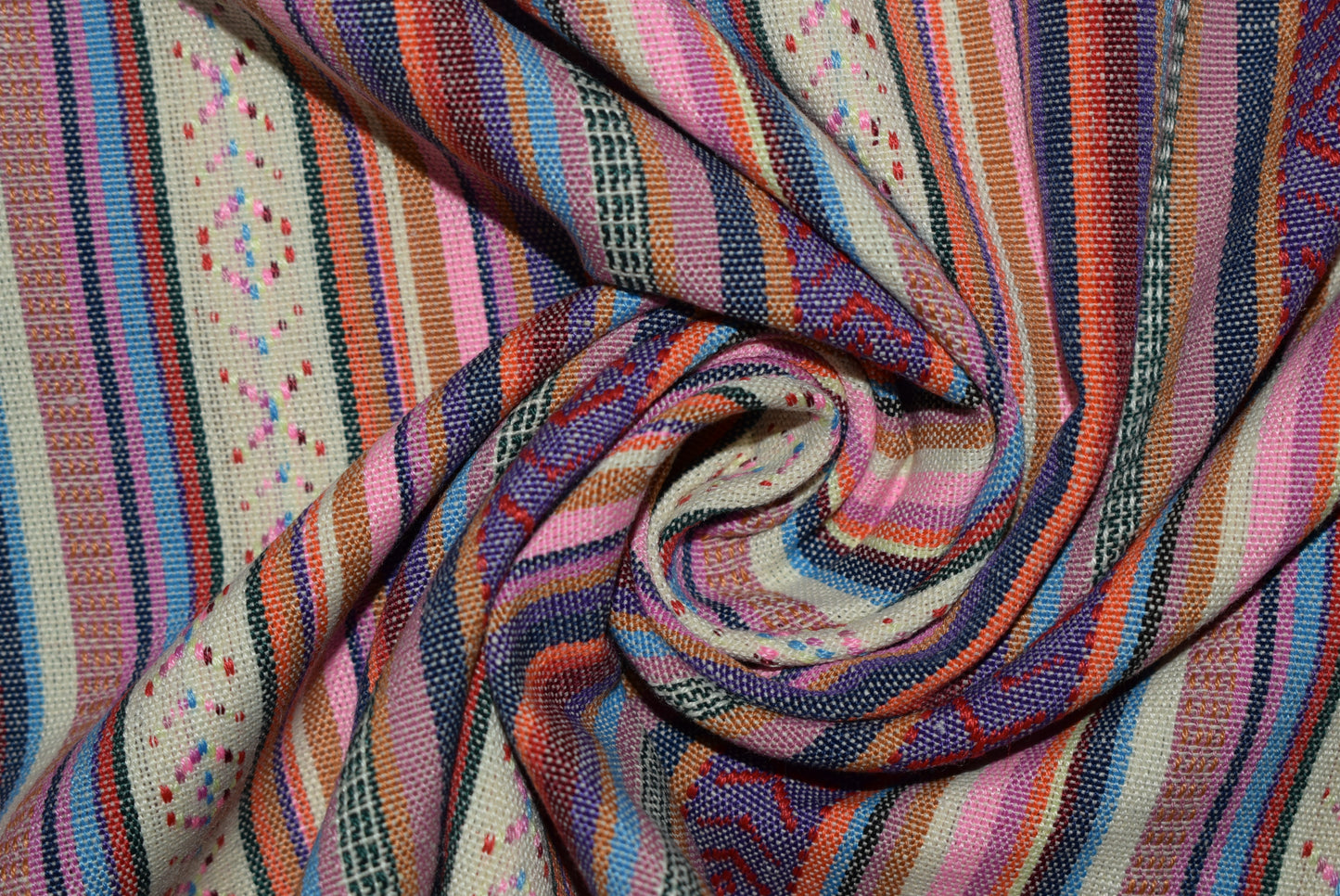 'Canbaya' Jacquard 'C'